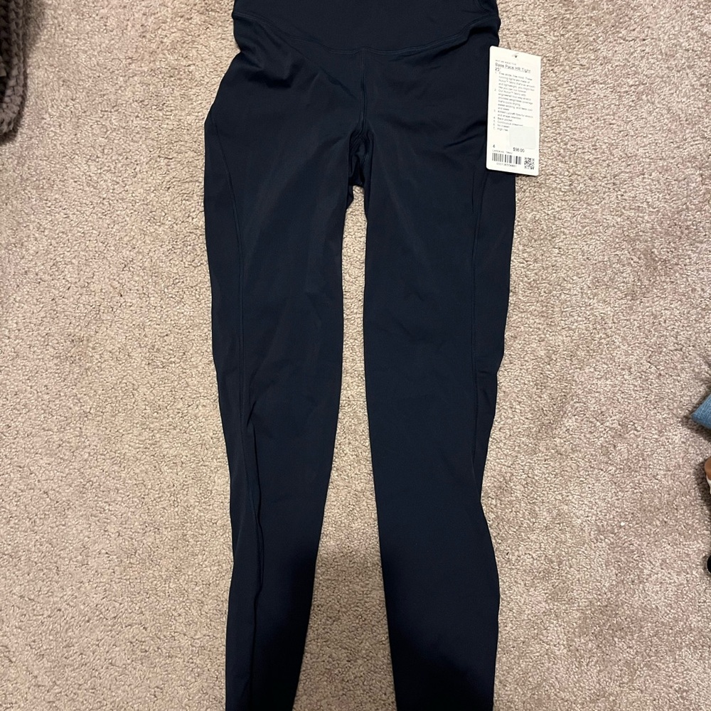 lululemon Base Pace HR Tight
25" Navy